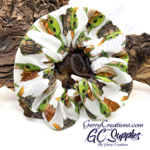 Scrunchie - Baby Green Space Guy