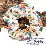 Scrunchie - Bees and pretty flowers