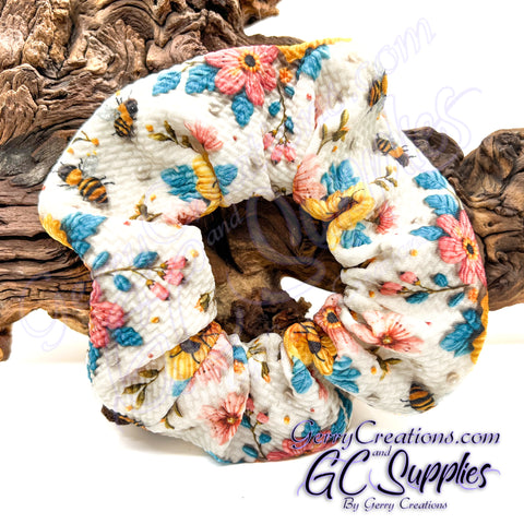 Scrunchie - Bees and pretty flowers